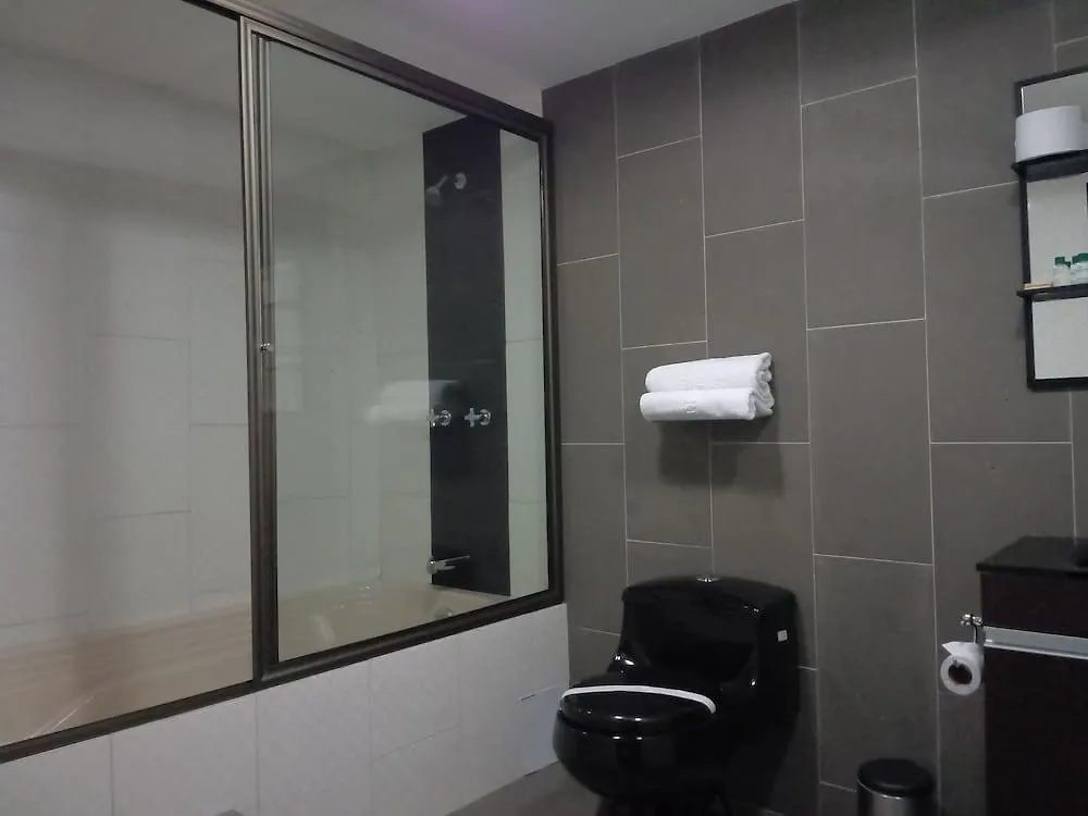 Hotel Calasanz Real Medellin 3*,